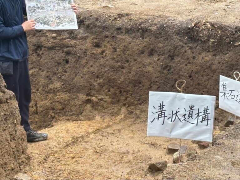 【河内長野市】万博の奥河内音絵巻のテーマとなった国宝屏風。所有の名刹、天野山金剛寺の横で発掘調査が